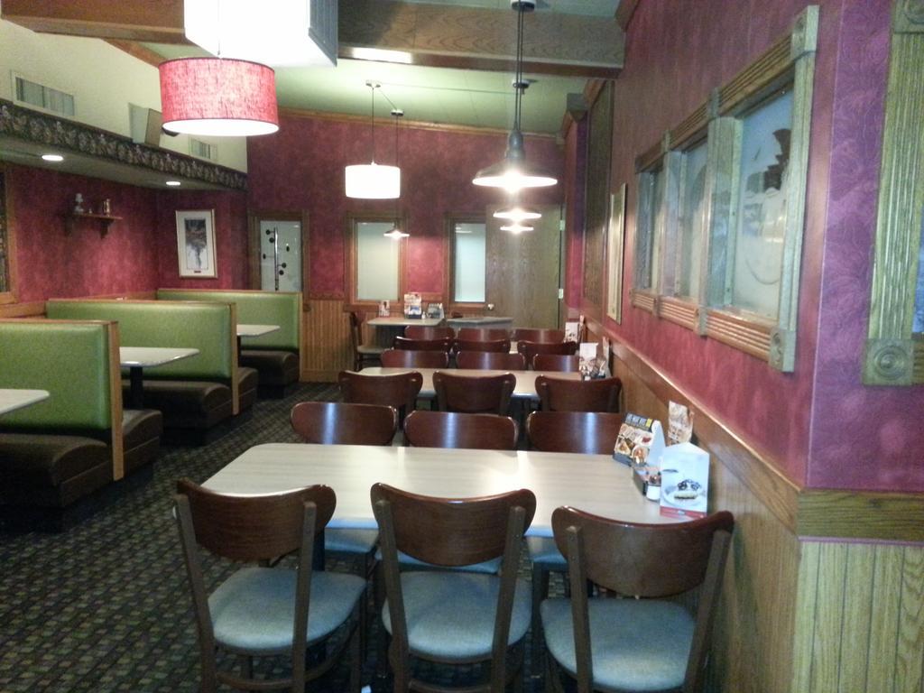 Mid Town Motel Great Falls Bagian luar foto